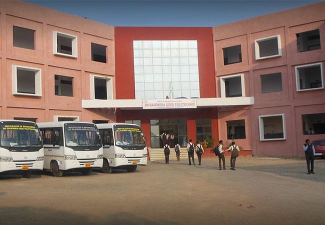 Dr. Rajendra Gode Ayurved College amravati Maharashtra - front view